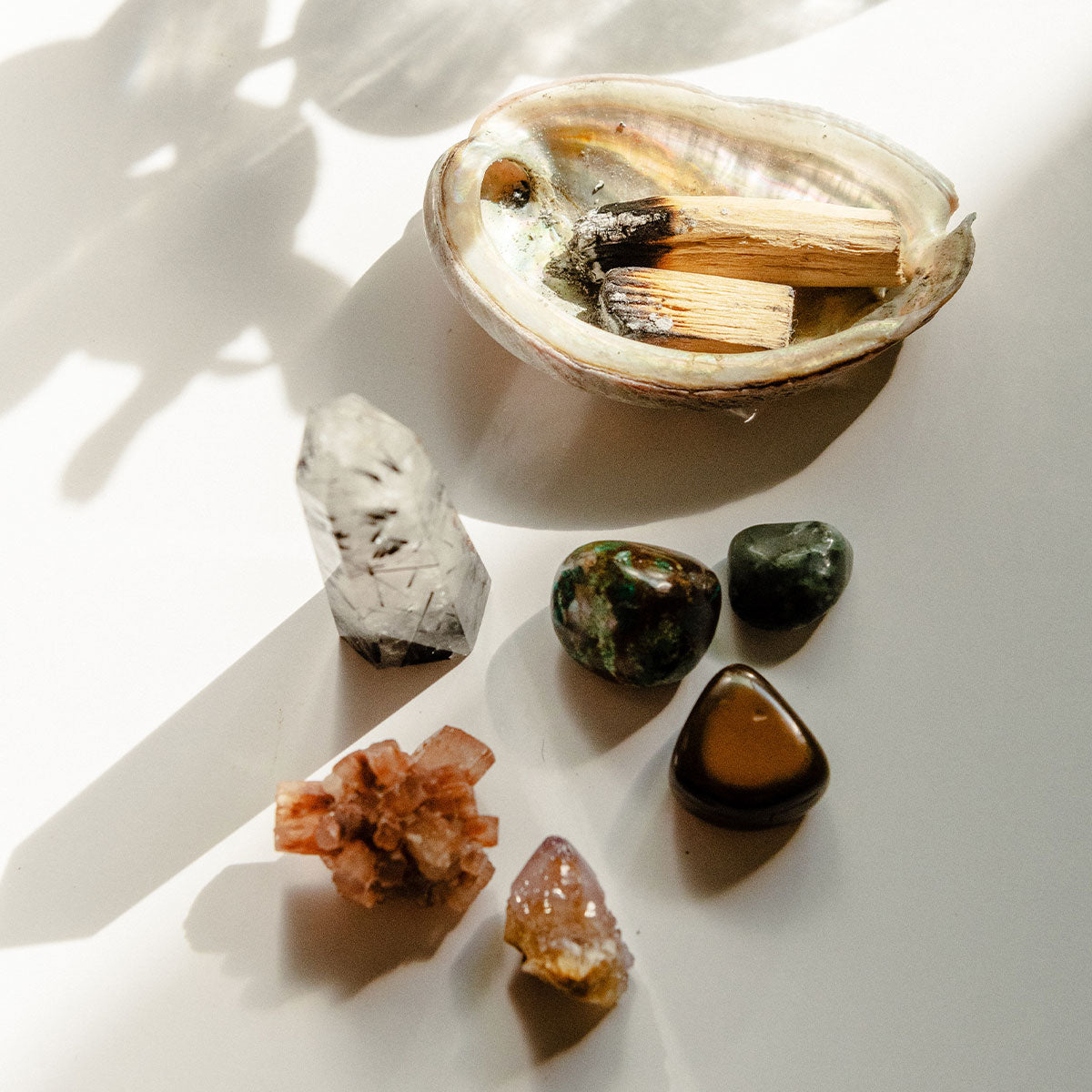 Kristaller och stenar