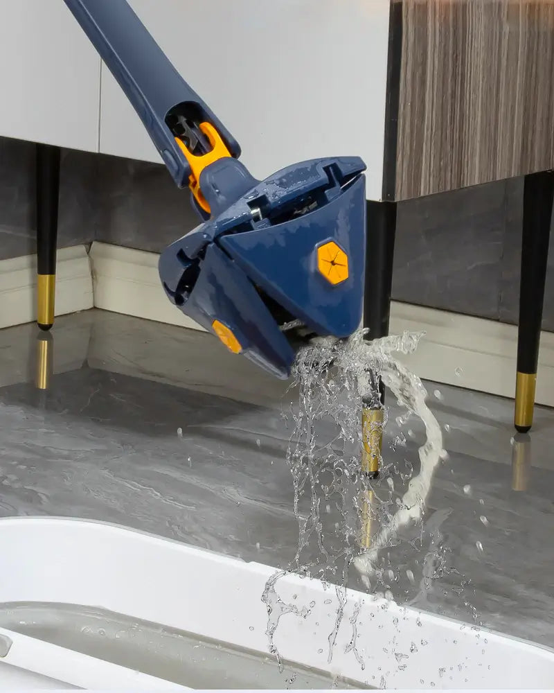 Triangulär mopp med självringning