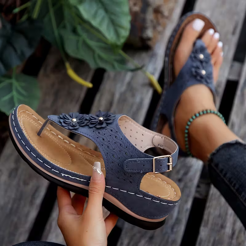 Strand sandaler med tofsar