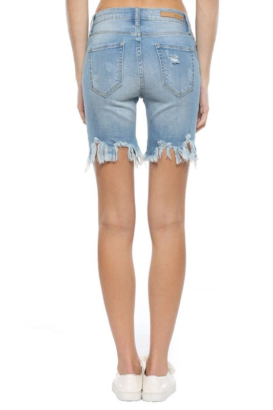 Bermudashorts för Damer med Ojämt Slitsad Kant i Ljus Denim 2
