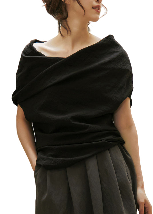 Dam T-shirt med U-ringning i Svart 0