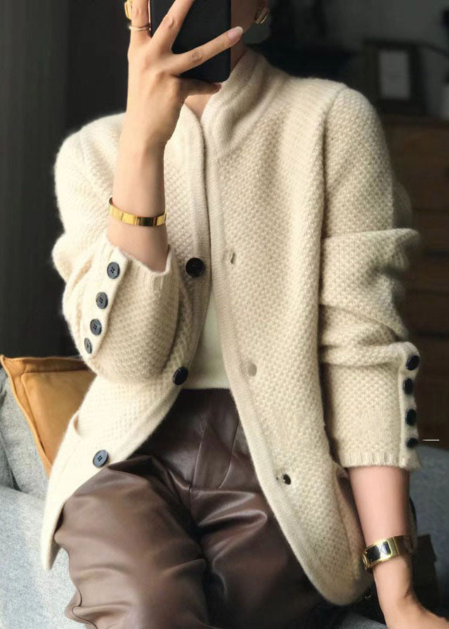 Damens Cardigan i Beige med Ståkrage och Knappdesign 4