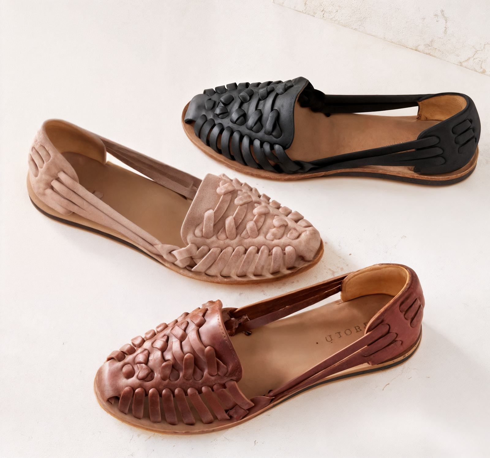 Kvinnors Premium Slipperskor | Andningsbar Design | Flätad Ovandel | Bekväma och Hållbara för Vardag