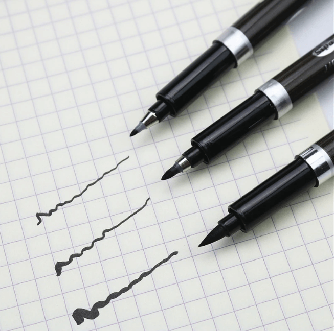 Pensel Kalligrafi Penna