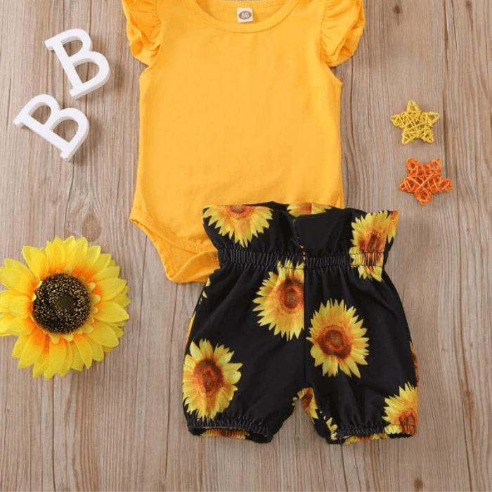 Set med baby solrosor