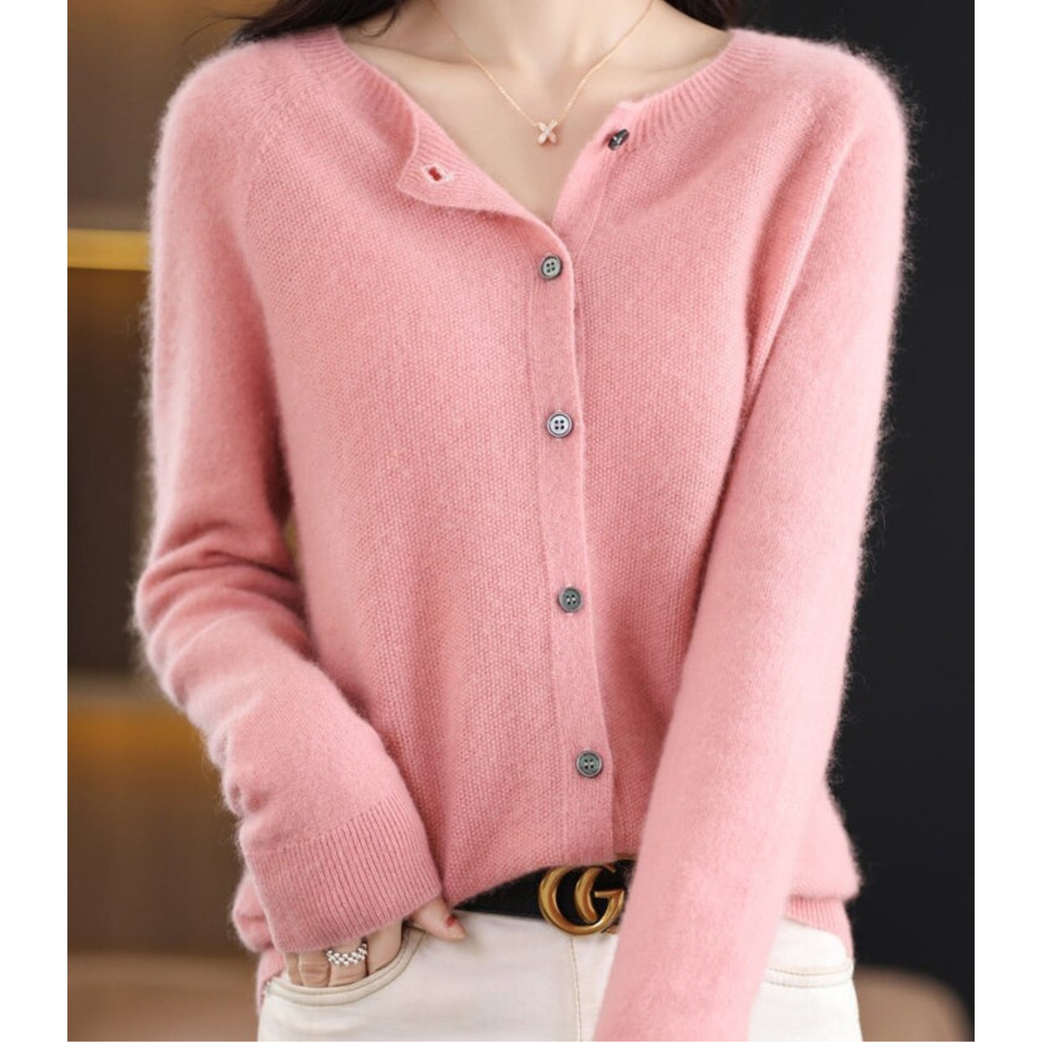 Variant image for Dam O-hals Cardigan i 100% Ull-37