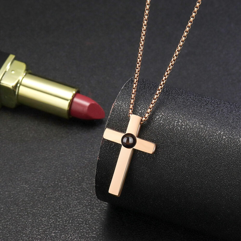 Fotoprojektion Kors Halsband