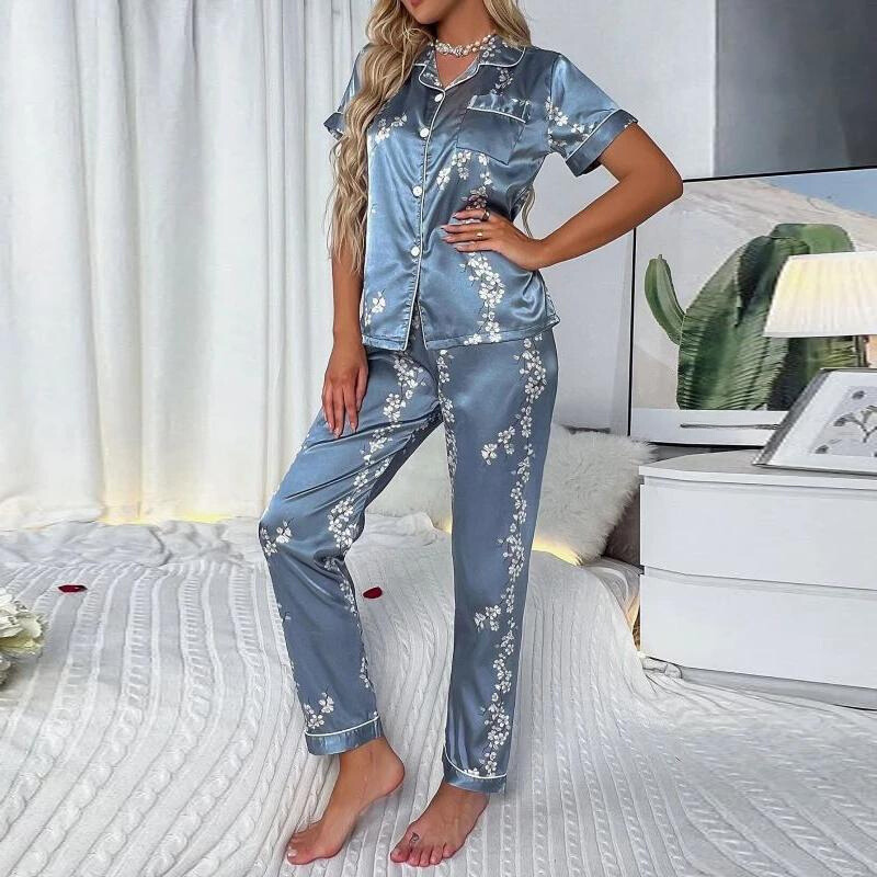 Elegant långärmad pyjamas för kvinnor