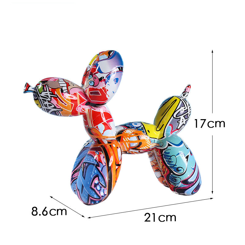 Skulptur i form av Ballonghund med Graffiti Design