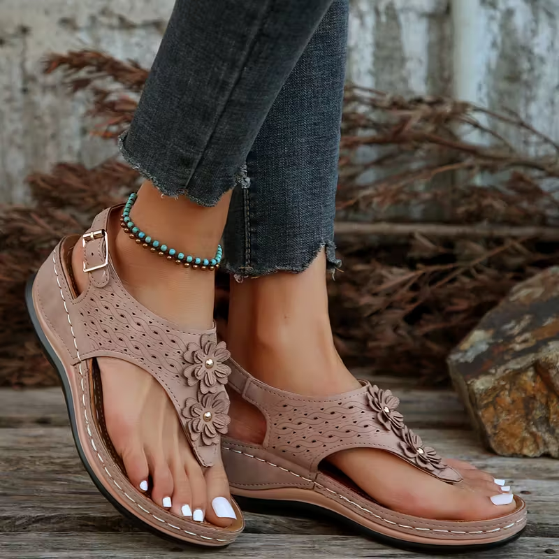 Strand sandaler med tofsar