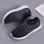 Andningsaktiva sneakers i mesh för kvinnor