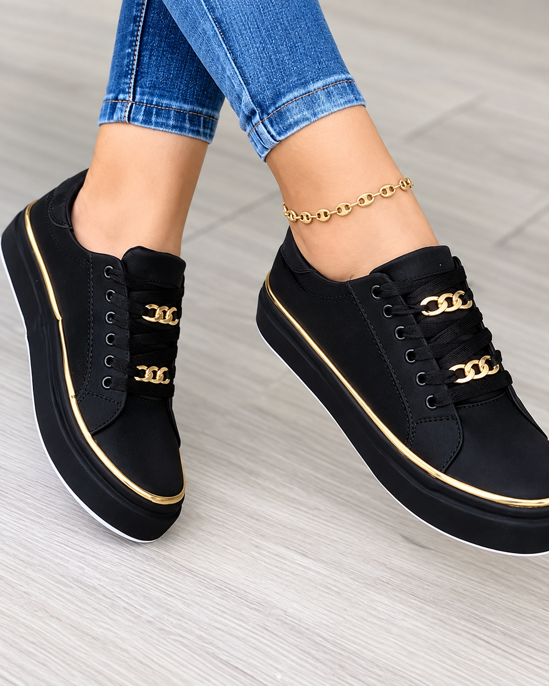 Damsneakers med Guldaccent