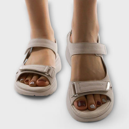 Dam Sandaler Biomekanisk Design för Komfort och Stabilitet 6