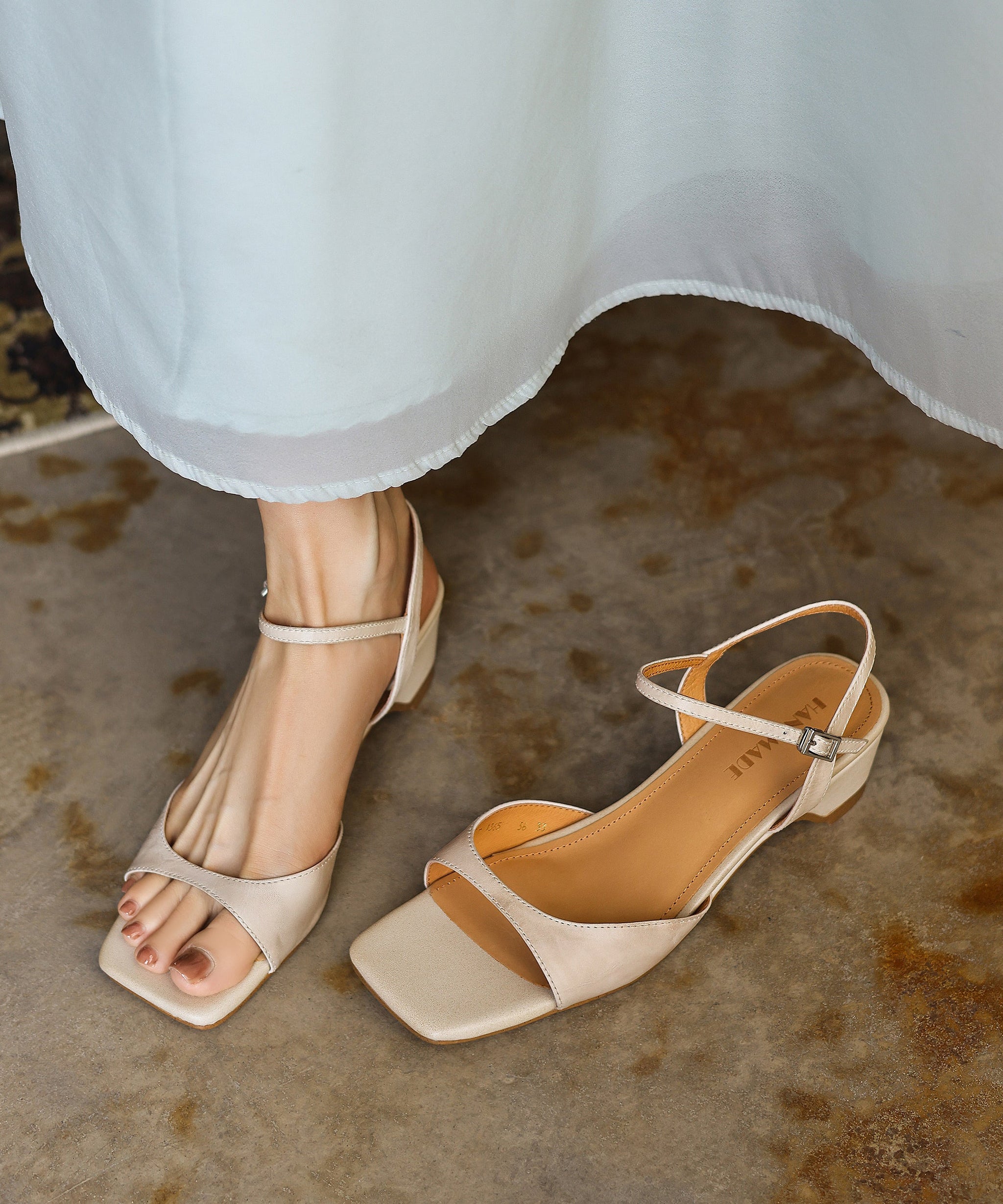 Dam Sandaler Chunky Med Peep Toe 1