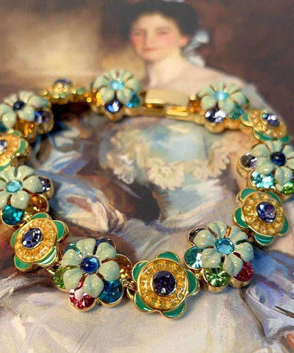 Damarmband med blommönster och kedjedetaljer 3