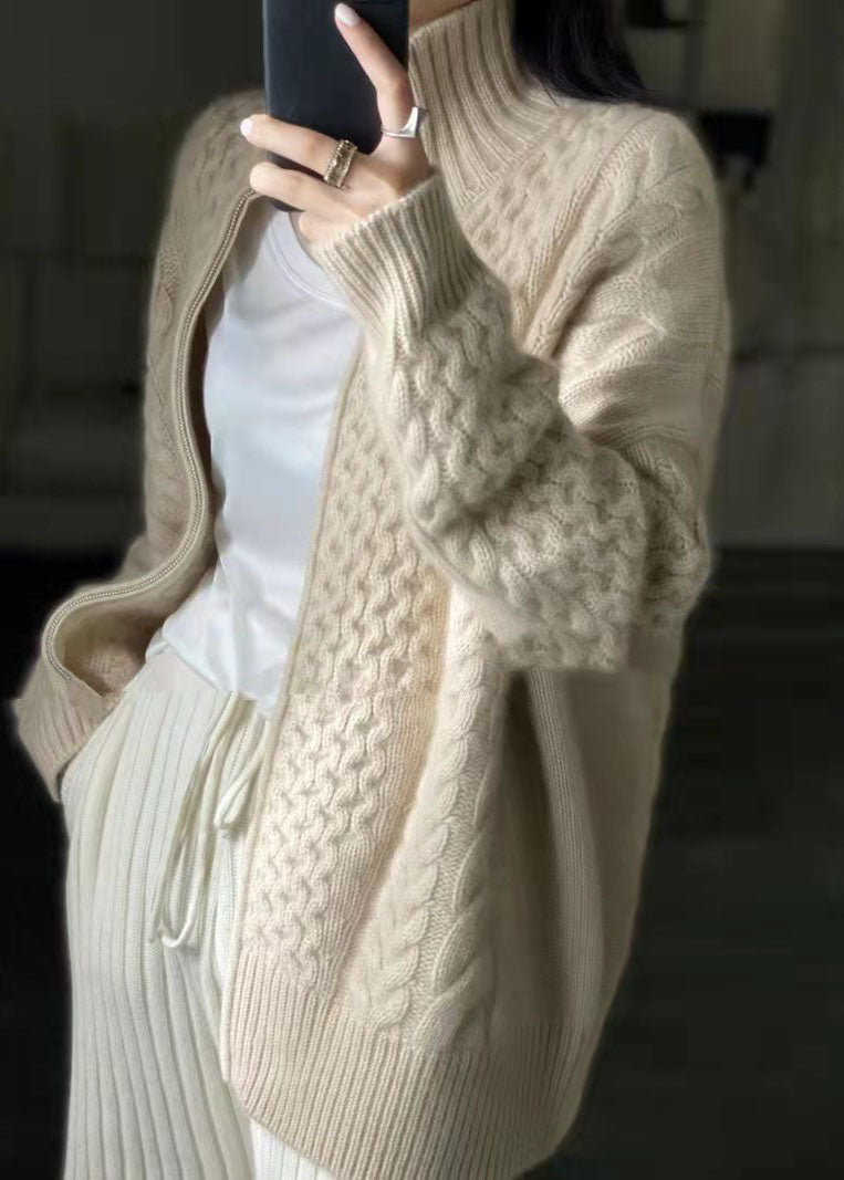 Damens Kappa i Beige med Dragkedja och Stickad Design 3