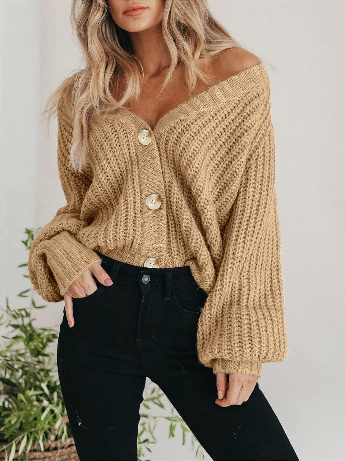 Damens Långärmad Cardigan med Knäppning i Chunky Stickad Design 3