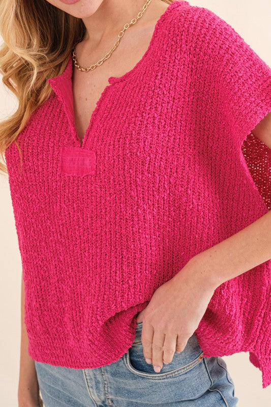 Damens ärmlösa tröja i fuchsia med patchdetaljer 1