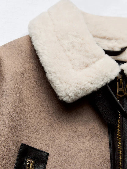 Damernas Beskurna Sherparock med Vintage Detaljer 8