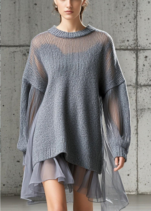 Damernas Oversized Klänning i Grå Tulle och Stickad Design 4