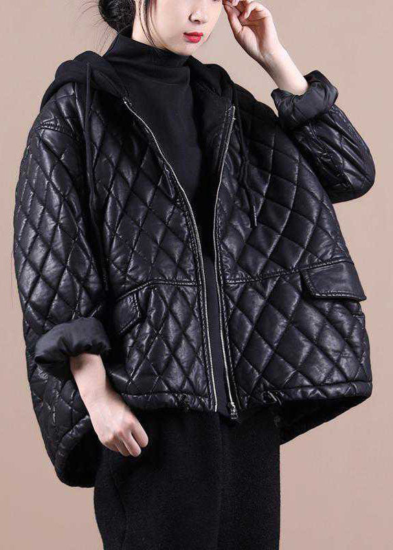 Damernas Svarta Hooded Zipparjacka med Patchwork 1