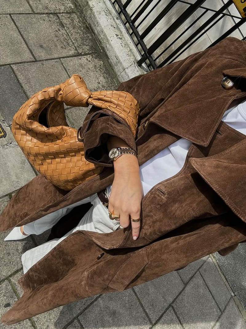 Damernas Trenchcoat i Suède Look Midi med Dubbelknäppning och Bälte 4