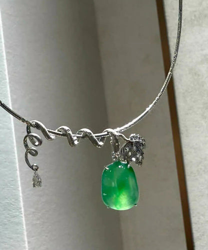 Damhalsband Kort Stilrent med Jade och Zirkon 3