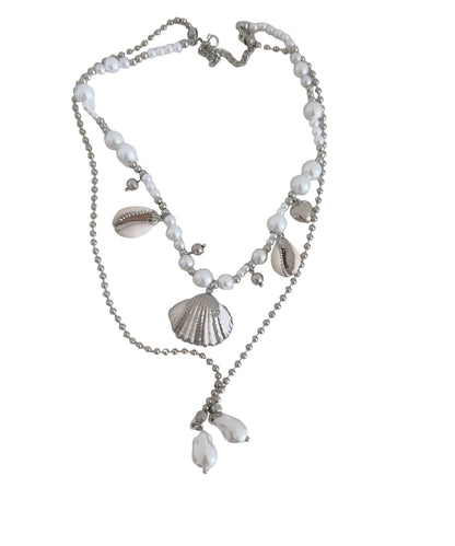 Damhalsband med dubbla lager och snäckskalspärla i modern design 1