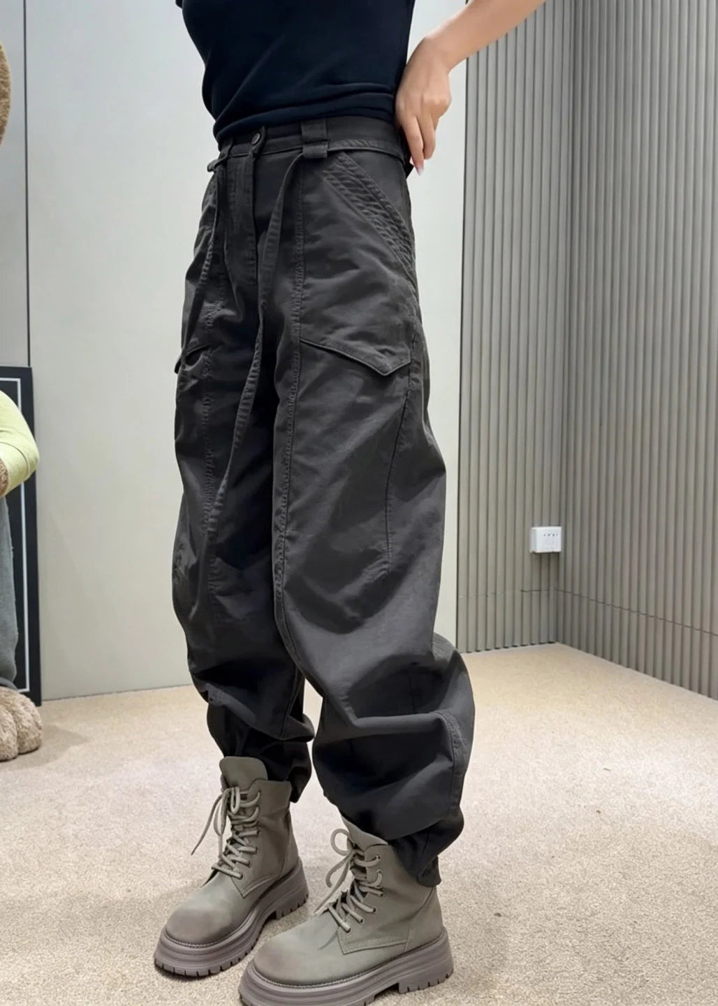Damjeans med knytmidja och boho-chokladfickor 3