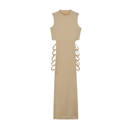 Damklänning med Criss Cross Cut Out 7