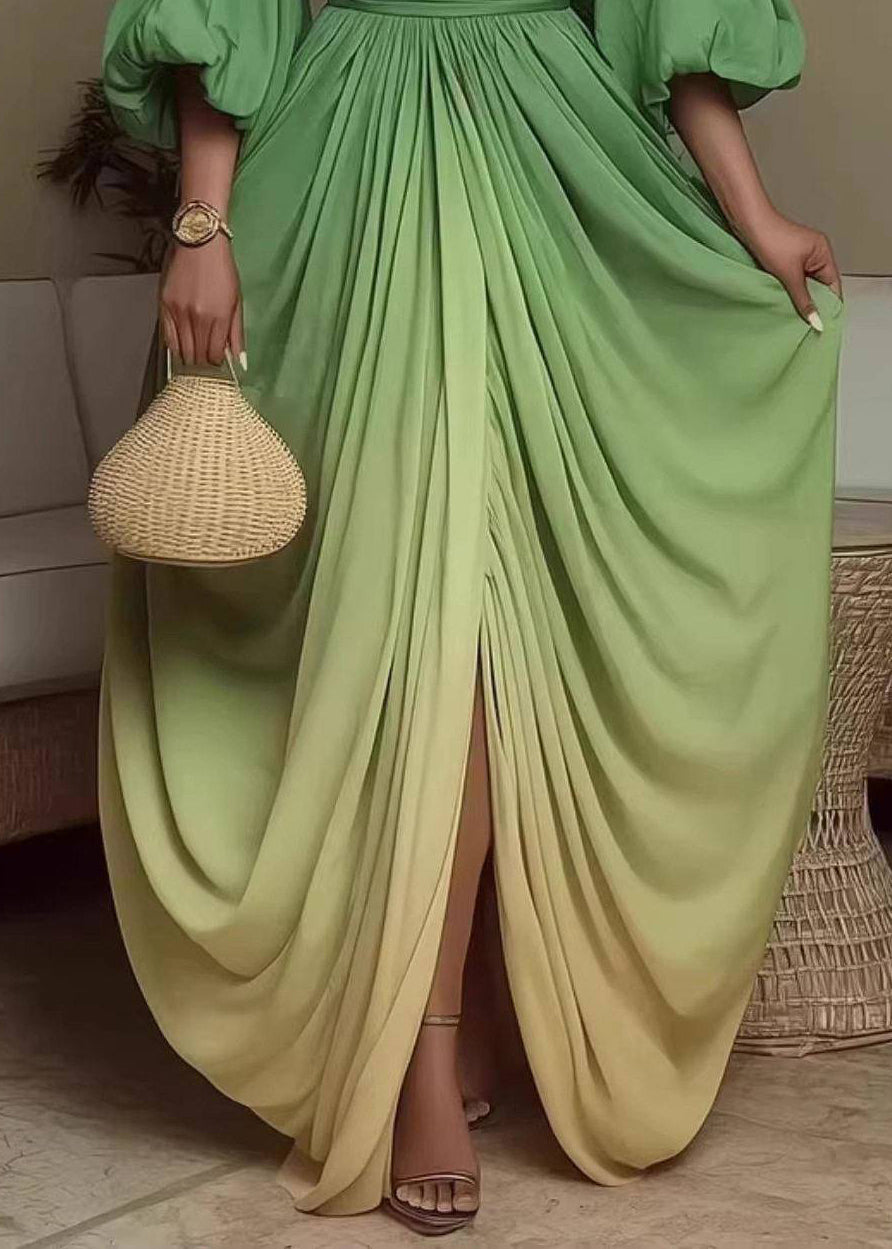 Damklänning med gradientfärg och asymmetrisk design med puffärm 4