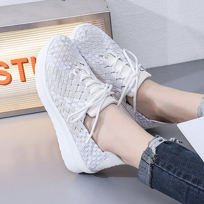 Damsneakers med Flätad Design och Komfort 1