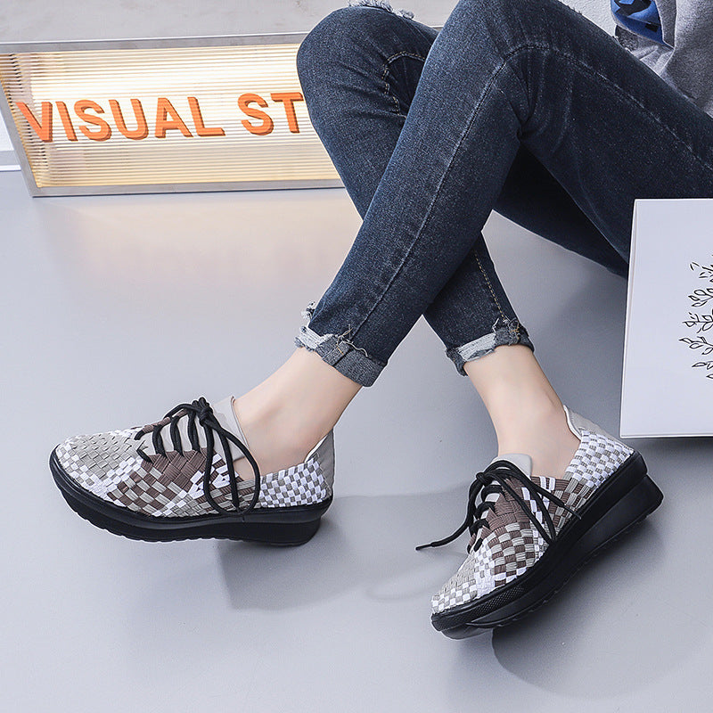 Damsneakers med Flätad Design och Komfort 3