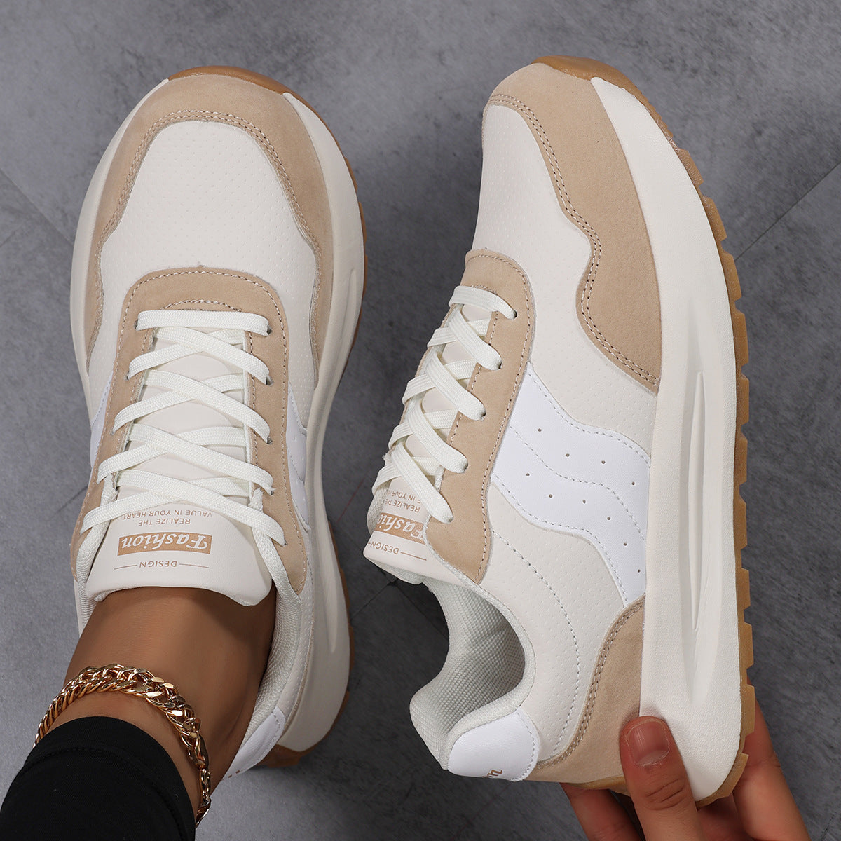 Damsneakers med andningsbar design och stiliga detaljer 0