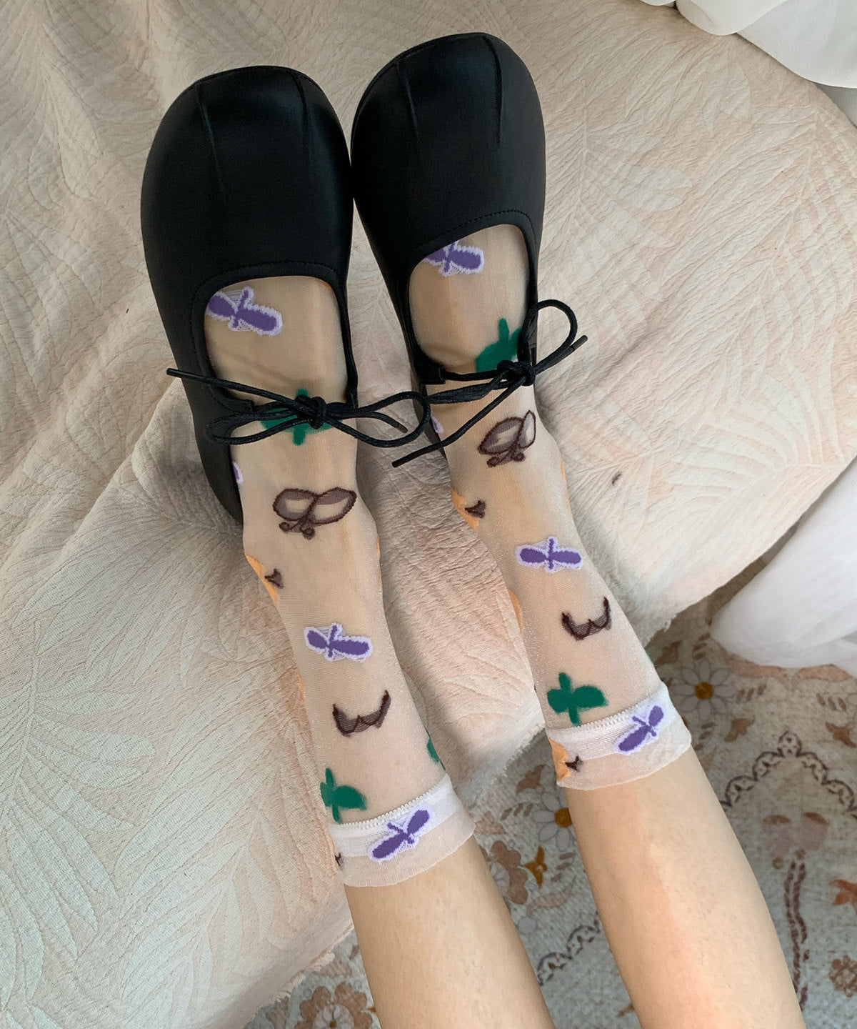 Damstrumpor Mid Calf med Transparent Mesh och Unika Målningar 2