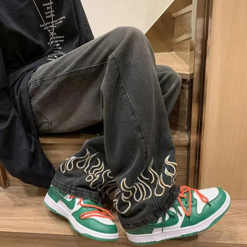 Herr Jeans med Unik Elddesign i Mjuk Denim 5