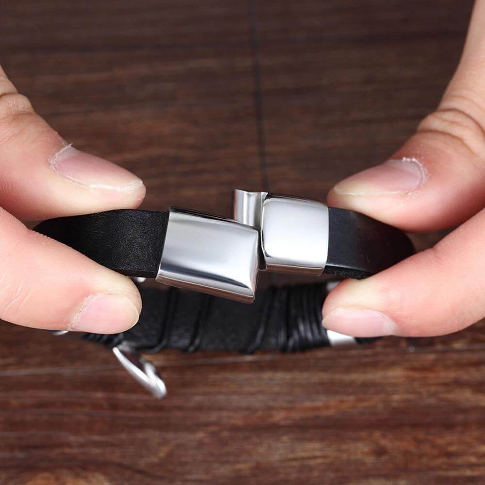 Herrarmband i läder – tidlöst och snyggt accessoar 8