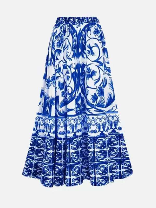 Kvinna Baddräkt med Blommönster och Kjol 2