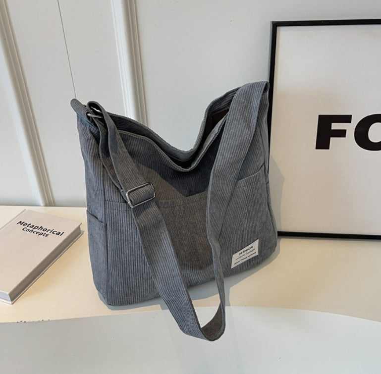 Kvinnors Axelväska i Tidlös Design 6