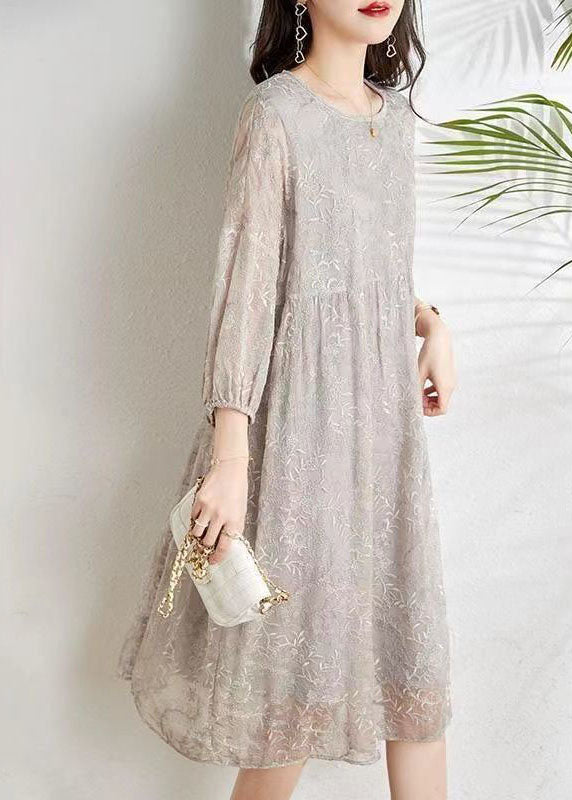Kvinnors Chiffon Klänning med Broderi och Trekvartsärmar 1