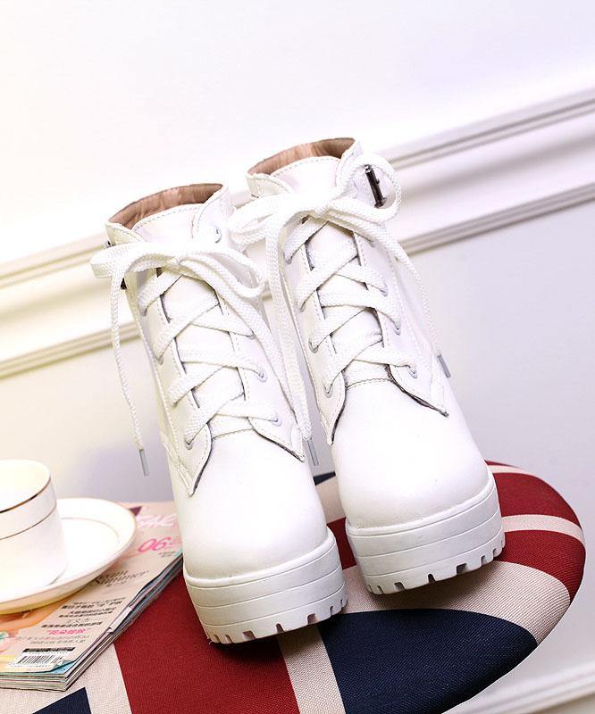 Kvinnors Chunky Boots med Korsremmar 1