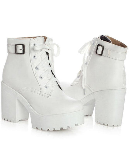 Kvinnors Chunky Boots med Korsremmar 2