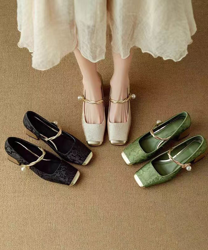 Kvinnors Chunky Heel Loafers med Spännband Retrodesign 4