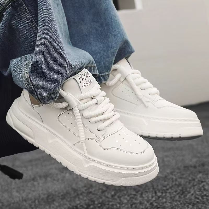 Kvinnors Chunky Sneakers Trendig Design 1