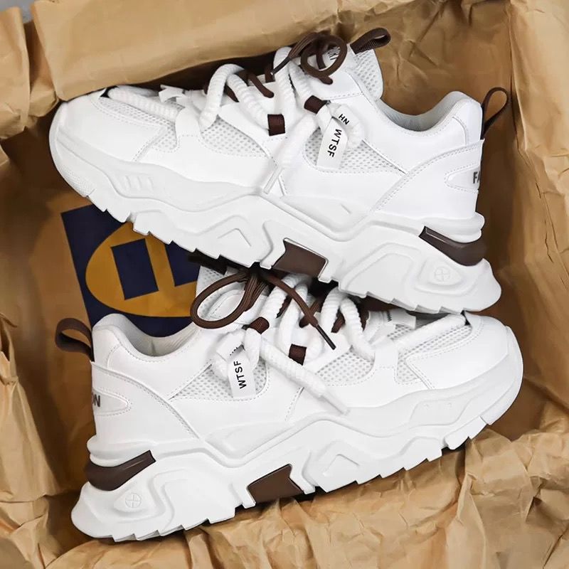 Kvinnors Chunky Sneakers Trendig Design 2