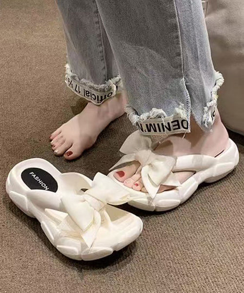 Kvinnors Flip Flops med Splicing Design 0