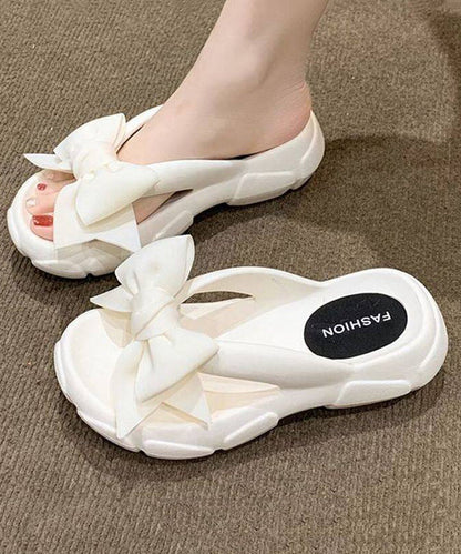 Kvinnors Flip Flops med Splicing Design 3