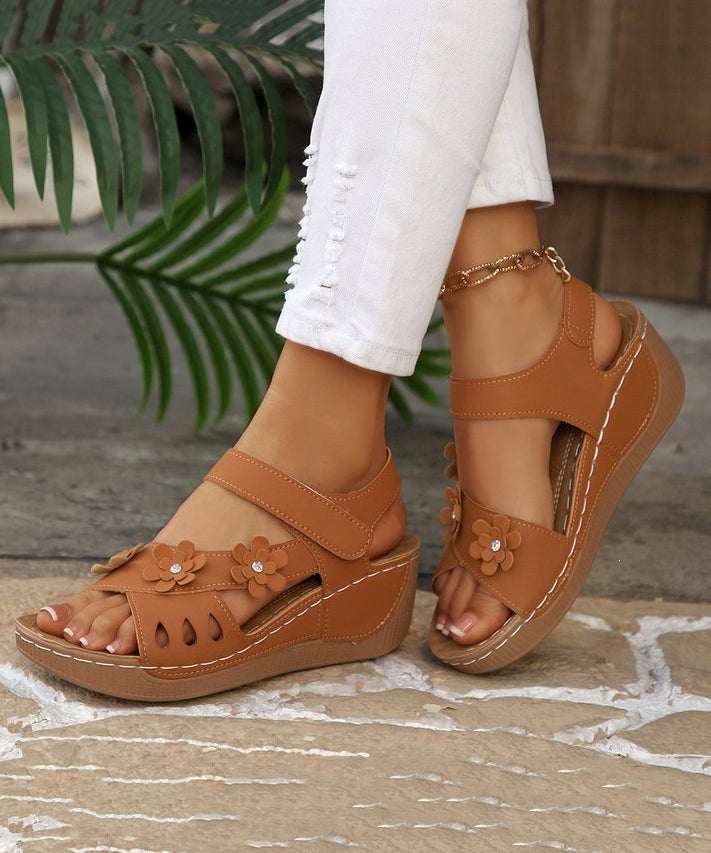 Kvinnors Kilklack Sandaler med Blommönster 2