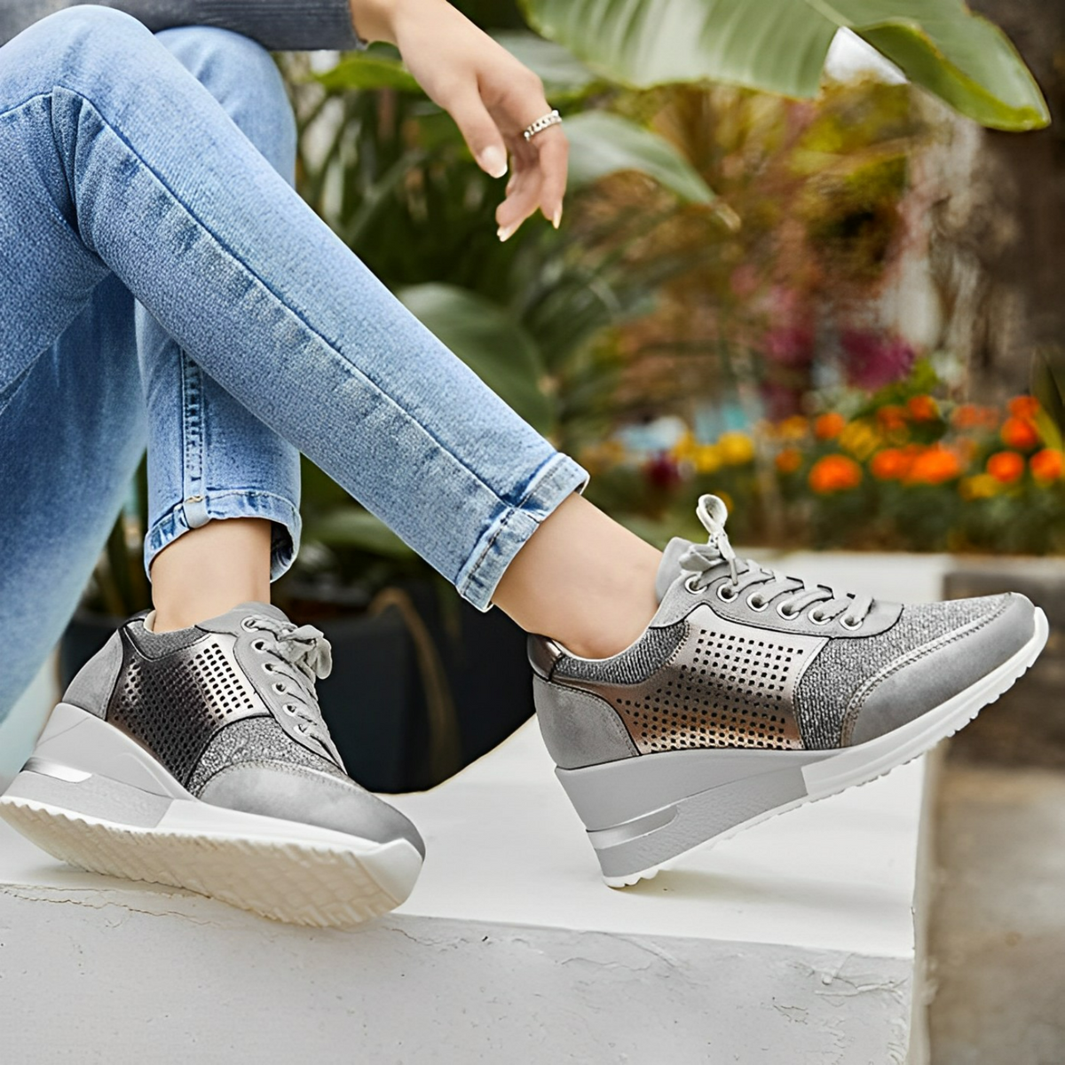 Kvinnors Kilklack Sneakers Trendiga 1