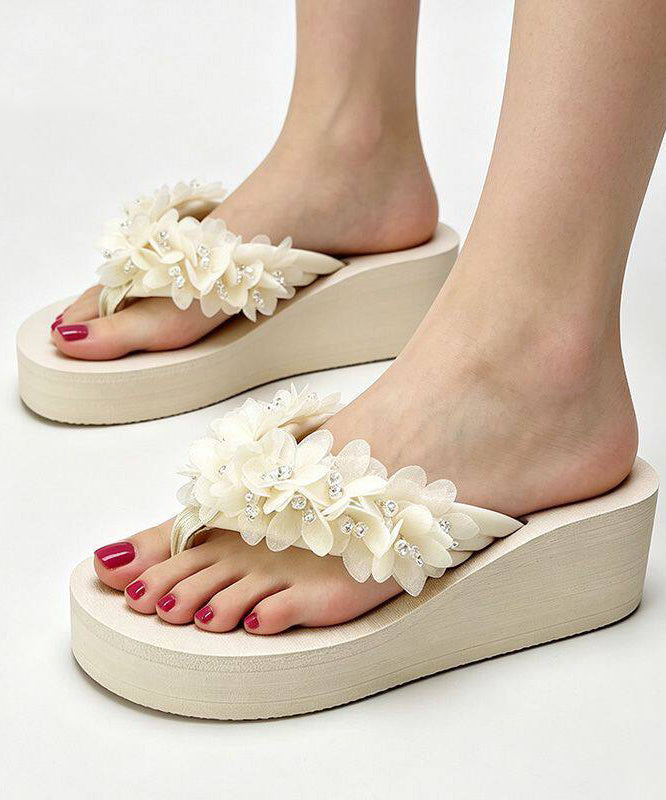 Kvinnors Kilklackade Flip Flops Blommig 2